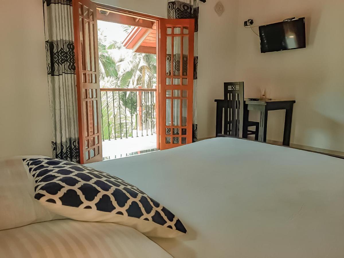 Hotel White House Ratnapura Extérieur photo