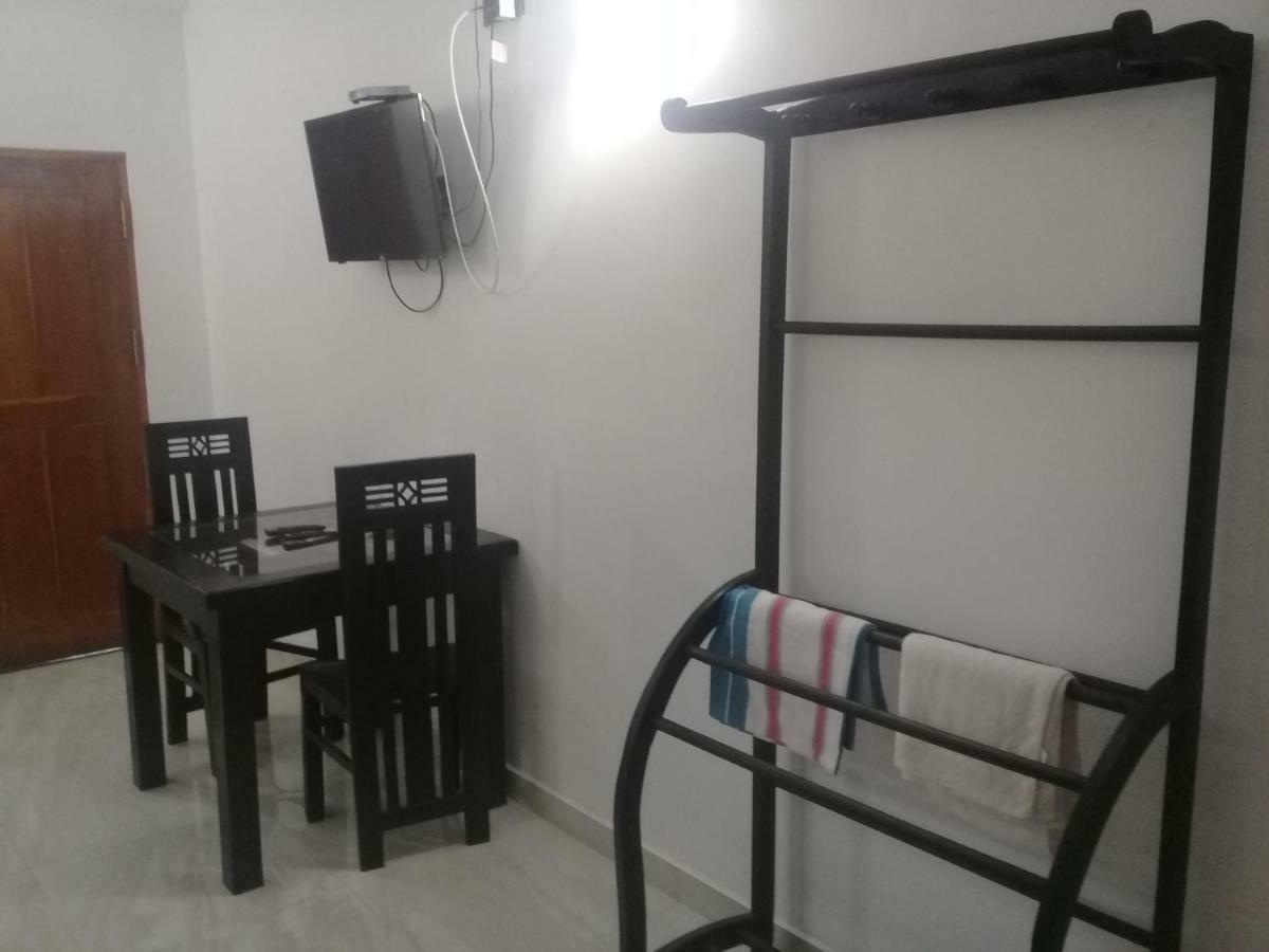 Hotel White House Ratnapura Extérieur photo